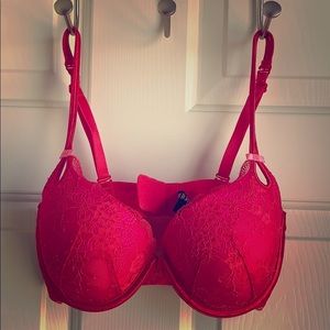 VS Gorgeous Demi - sexy little things